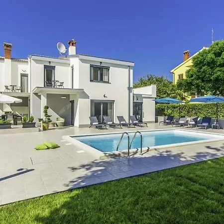 Vila Spadici Sleeps 9 Pool Air Con Wifi *